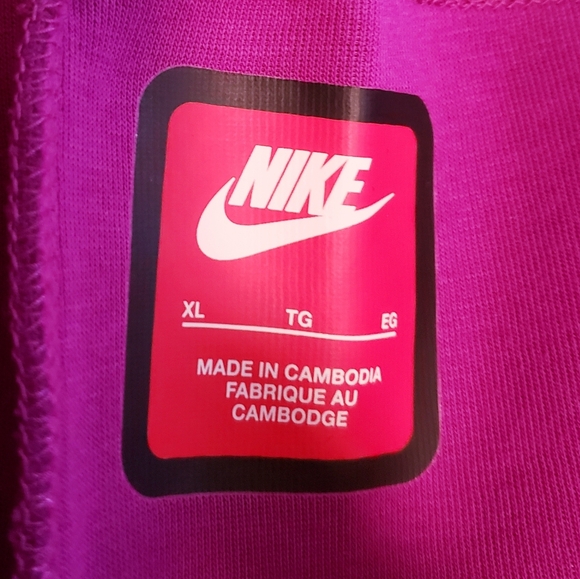 $135 Nike Tech Fleece Joggers Reflective Pants Bold Berry - Picture 7 of 10